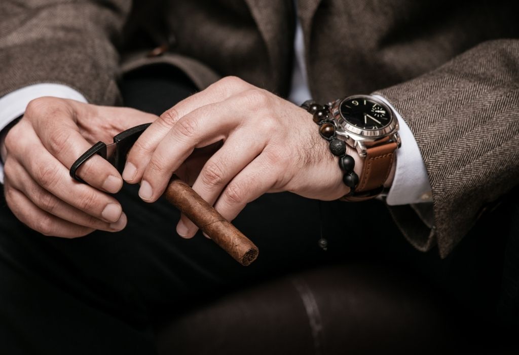 5 Causes For Males To Put on A Bracelet